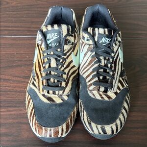 Nike Air Max Zebra golf shoes